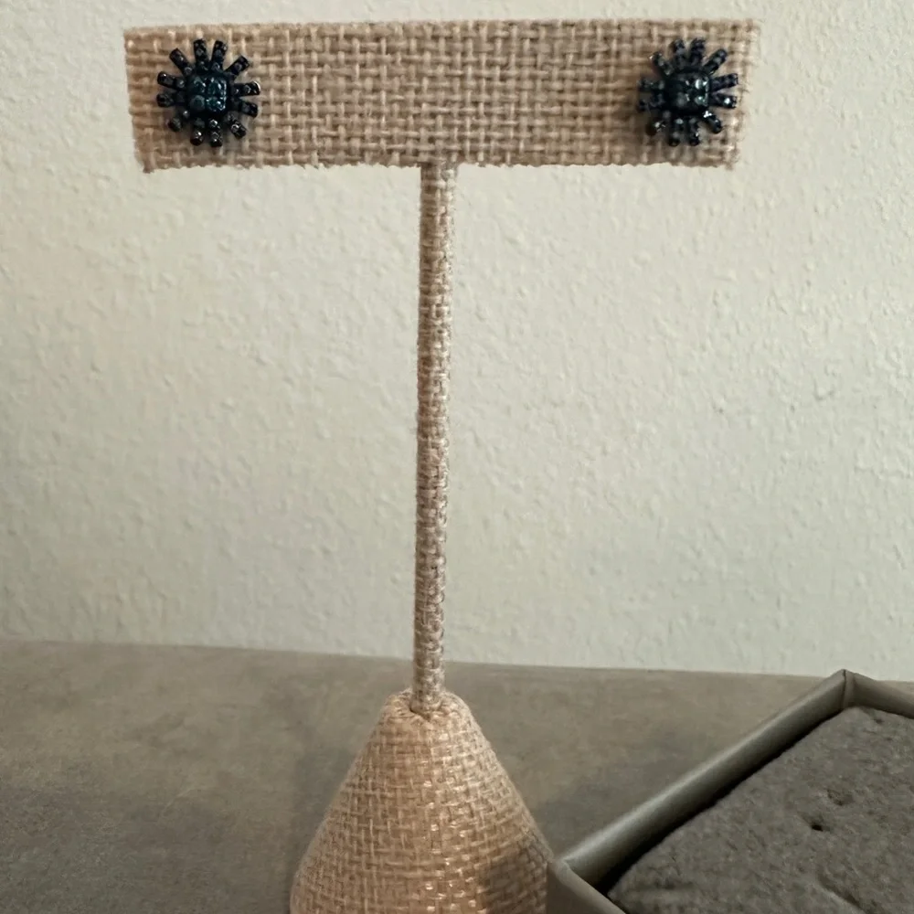 Sunburst Blue Diamond earrings by Colleen Lopez - Picture 2 of 7